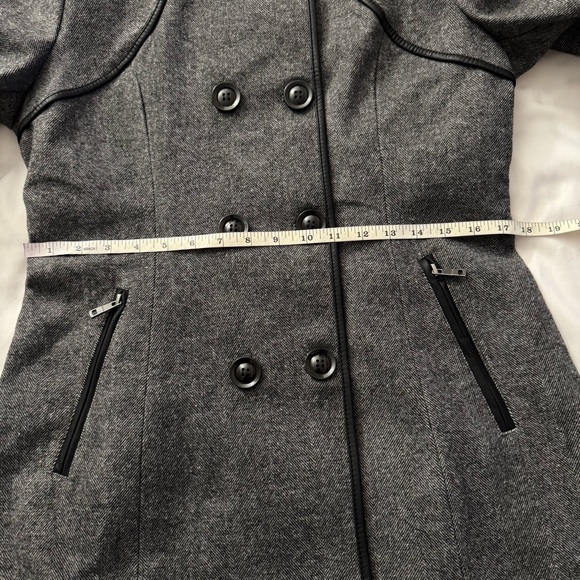 Gray double breasted pea coat with black removable faux fur faux leather trims - Picture 12 of 14